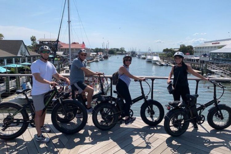 Tourists on a Charleston E-Bike Tour