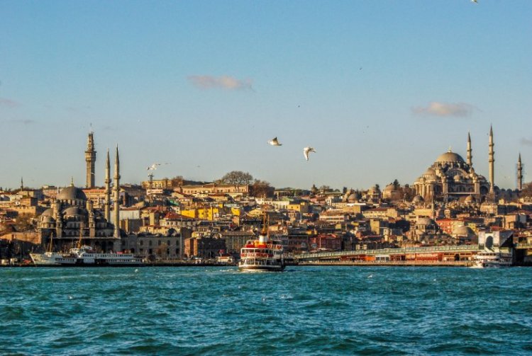 Istanbul Ocean and Skyline