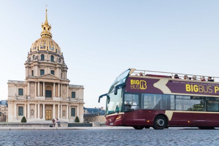 Bus of Paris Hop-On Hop-Off Sightseeing Tour & Cruise