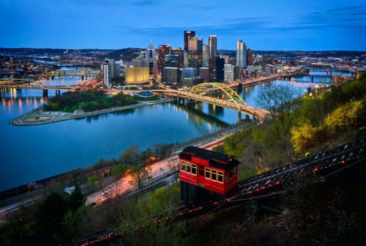 Pittsburgh Cityscape