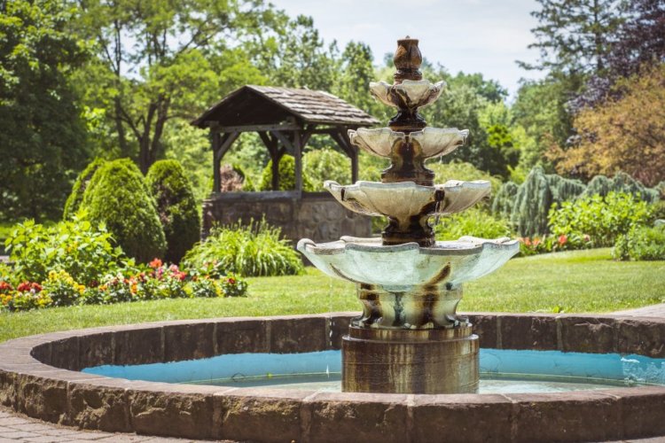 Rose Garden Park Fountain