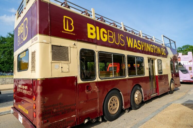 Big Bus Washington DC tour bus parked