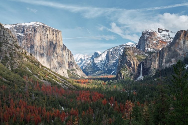 Yosemite Valley Scenery