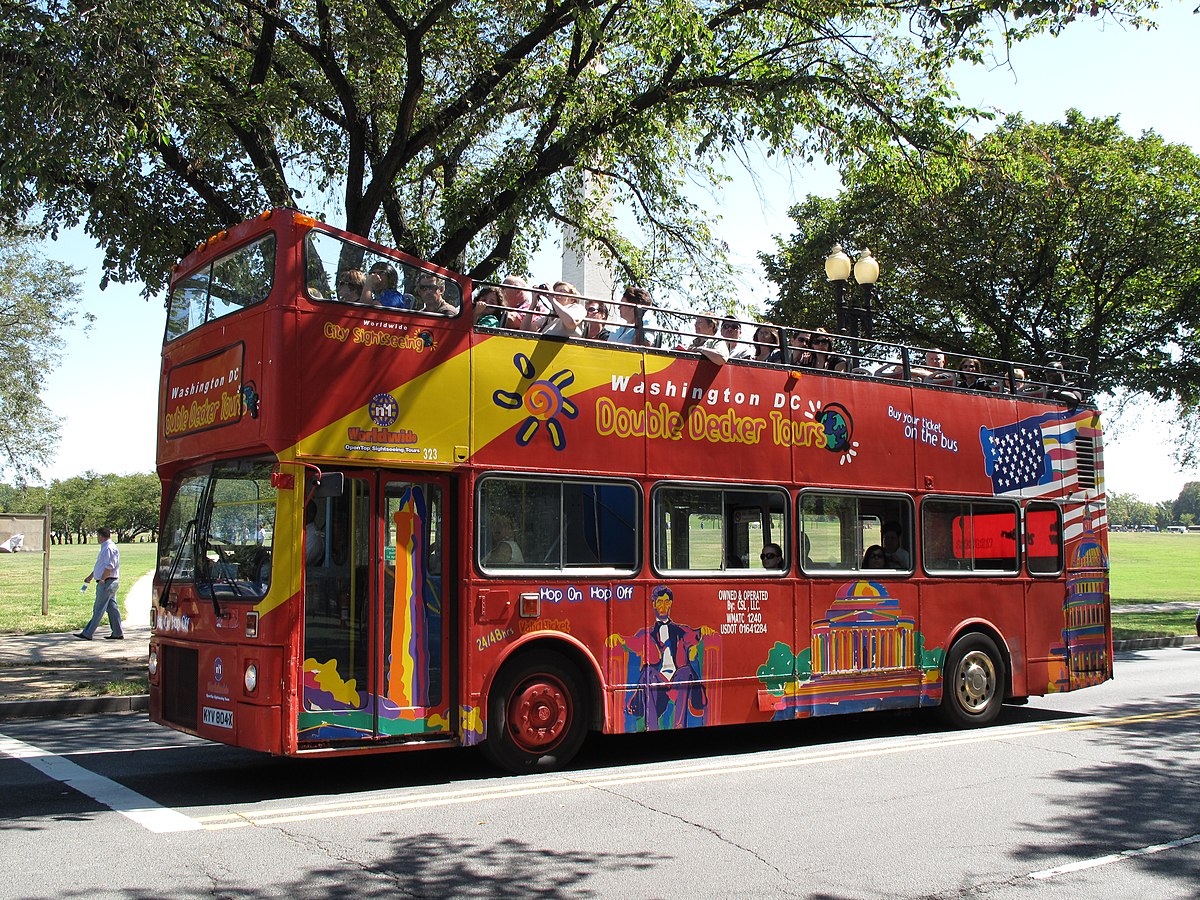 Double decker bus for Washington tour