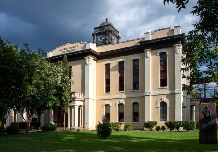 Bastrop County Courthouse Architecture