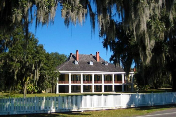 View of Destrehan Plantation house