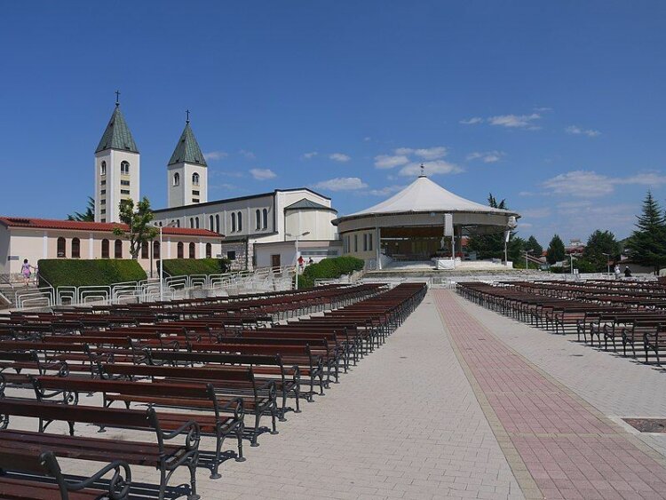 Outdoor Seats in St. Jacob's Church Grounds