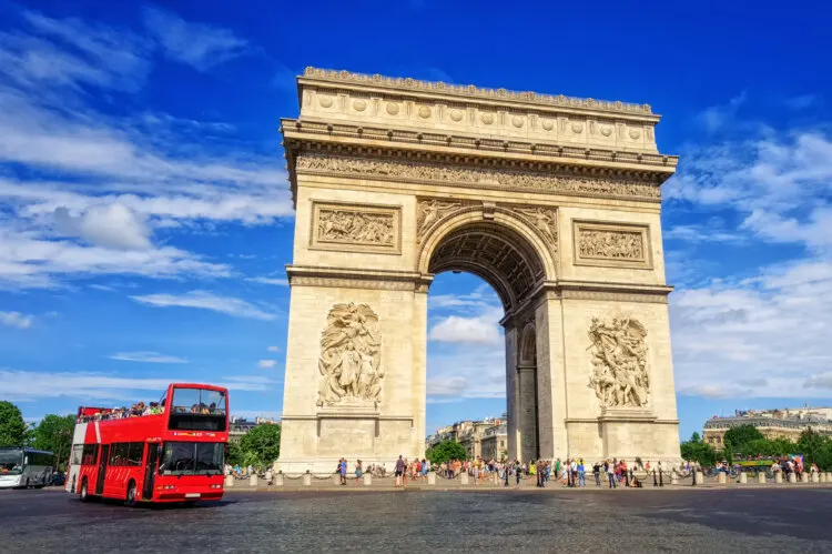 The Arc de Triomphe de l'Etoile, view on a bus tour