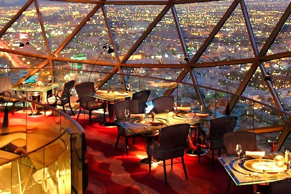 Dining at the globe at night
